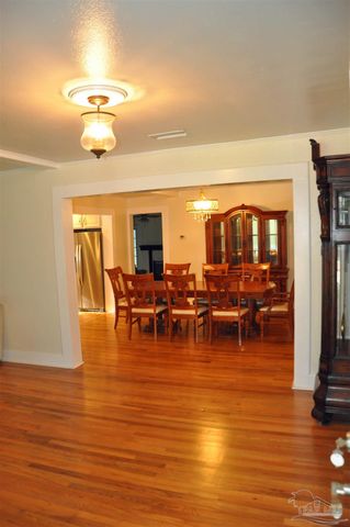 6570 Old Hwy 90, Milton, FL 32570