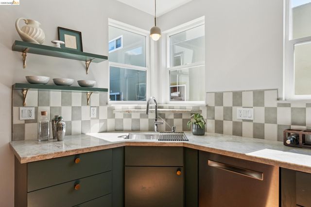 7206 A St, El Cerrito, CA 94530
