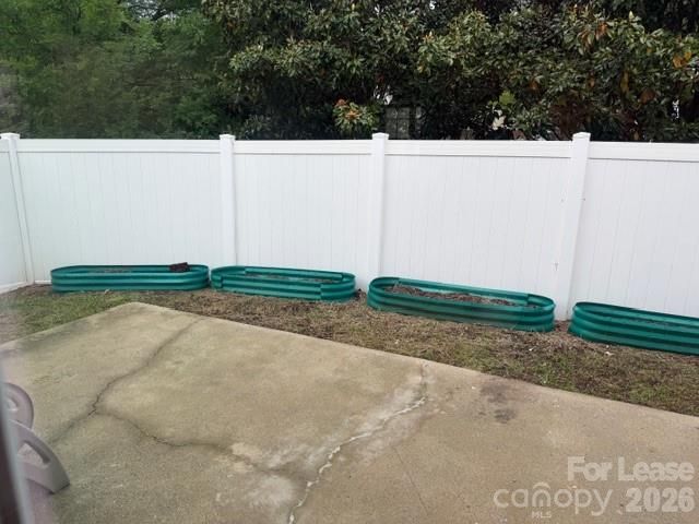 16855 Greenlawn Hills Court, Charlotte, NC 28213