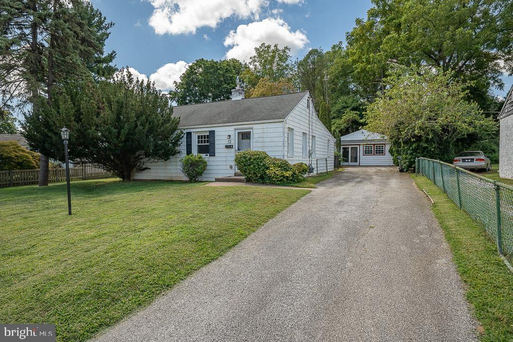12 BERYL RD, Paoli, PA 19301