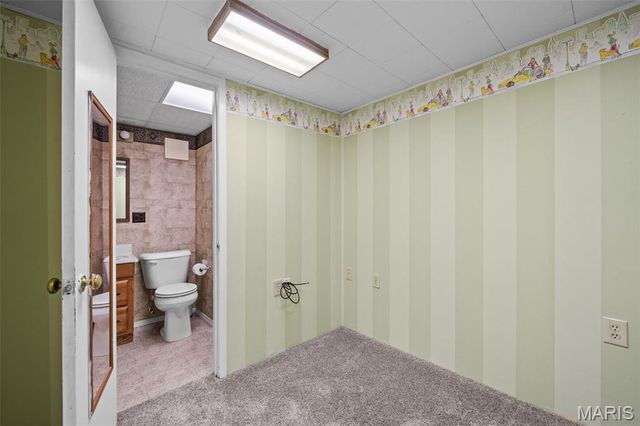 1255 Acredale Drive, Florissant, MO 63033