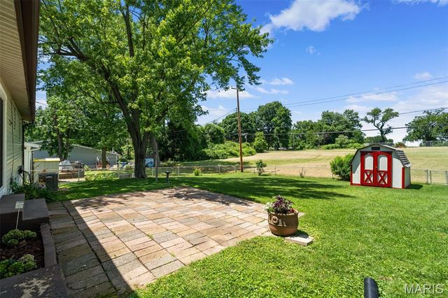 1255 Acredale Drive, Florissant, MO 63033
