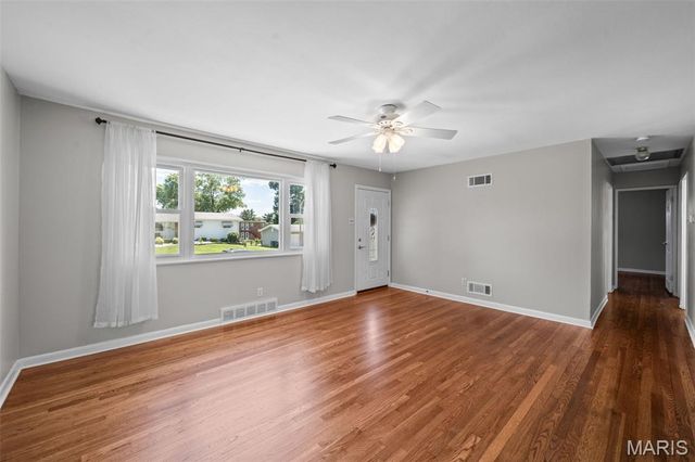 1255 Acredale Drive, Florissant, MO 63033