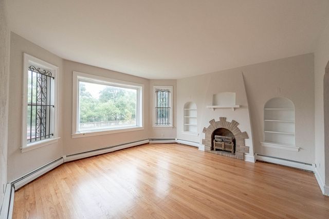 8344 S Lafayette Avenue, Chicago, IL 60620