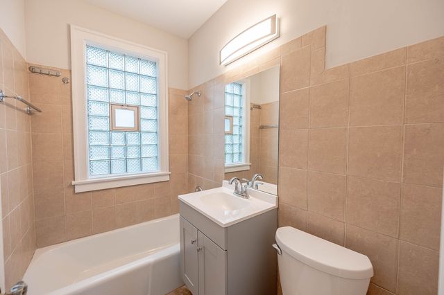 8344 S Lafayette Avenue, Chicago, IL 60620
