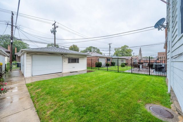 8344 S Lafayette Avenue, Chicago, IL 60620