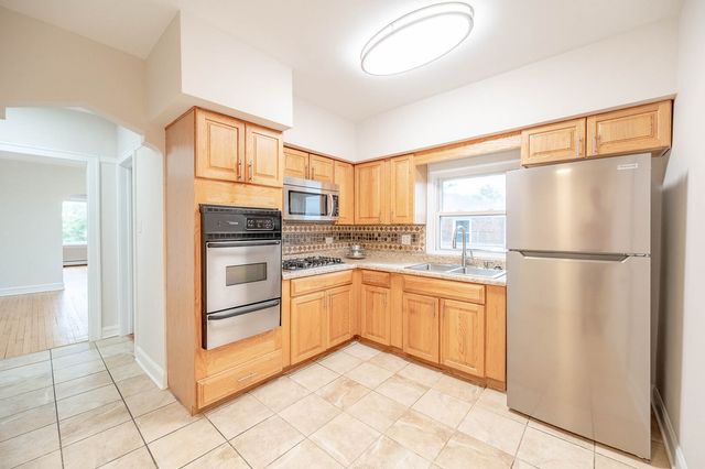 8344 S Lafayette Avenue, Chicago, IL 60620