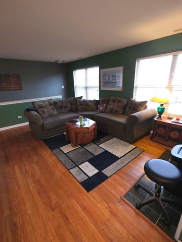 12245 Fairway Circle D, Blue Island, IL 60406