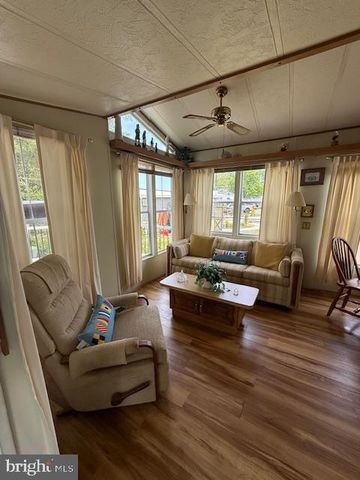 28 SALT SPRAY DR, Berlin, MD 21811