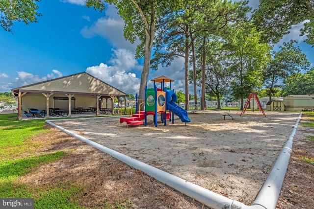 28 SALT SPRAY DR, Berlin, MD 21811