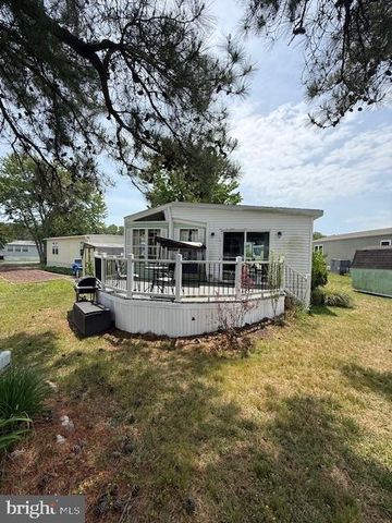 28 SALT SPRAY DR, Berlin, MD 21811