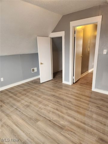 10006 Lamontier Avenue, Cleveland, OH 44104