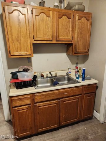 10006 Lamontier Avenue, Cleveland, OH 44104