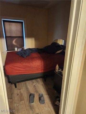 10006 Lamontier Avenue, Cleveland, OH 44104