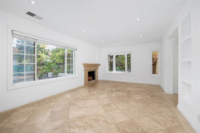 76 W Yale Loop, Irvine, CA 92604