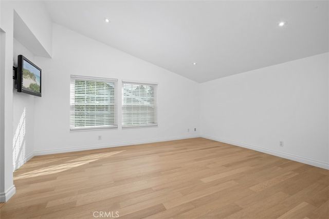 76 W Yale Loop, Irvine, CA 92604