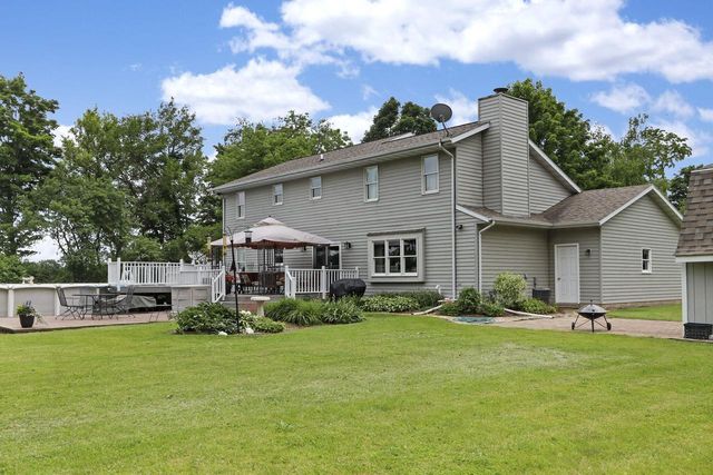 32665 Academy ROAD, Burlington, WI 53105