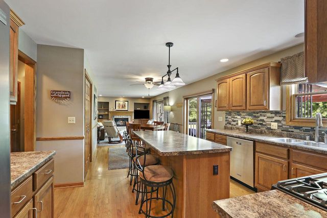 32665 Academy ROAD, Burlington, WI 53105