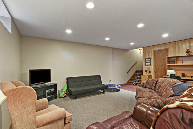 32665 Academy ROAD, Burlington, WI 53105