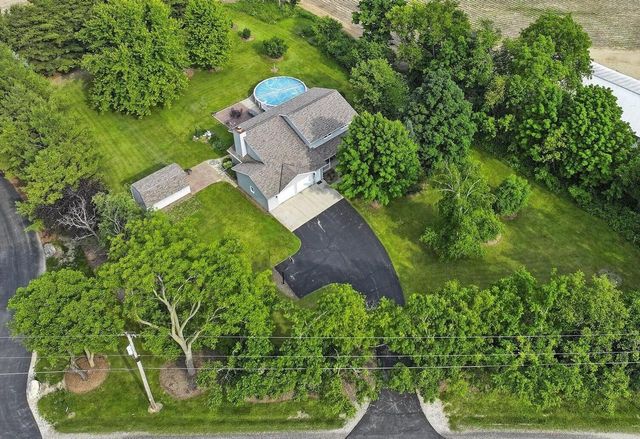 32665 Academy ROAD, Burlington, WI 53105
