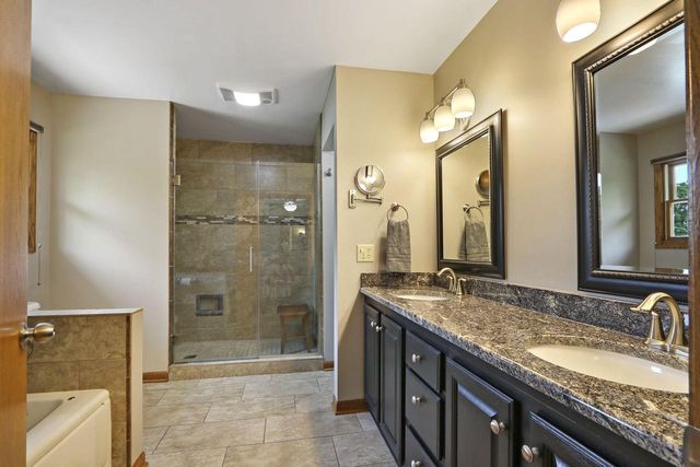 32665 Academy ROAD, Burlington, WI 53105