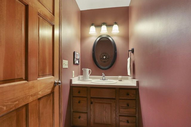 32665 Academy ROAD, Burlington, WI 53105