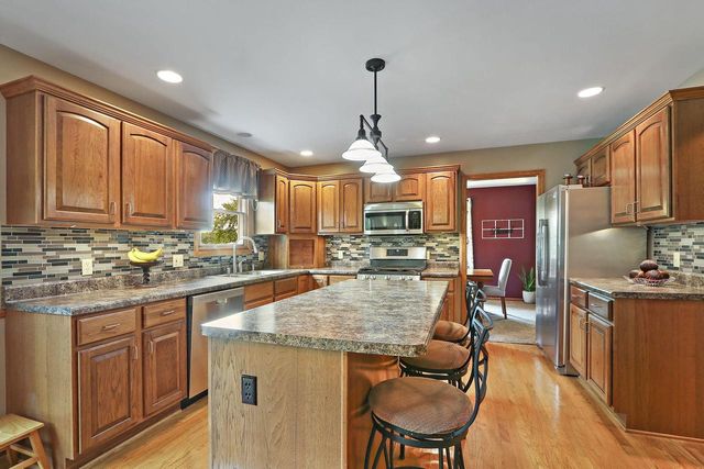 32665 Academy ROAD, Burlington, WI 53105