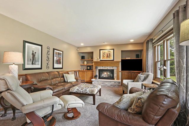 32665 Academy ROAD, Burlington, WI 53105