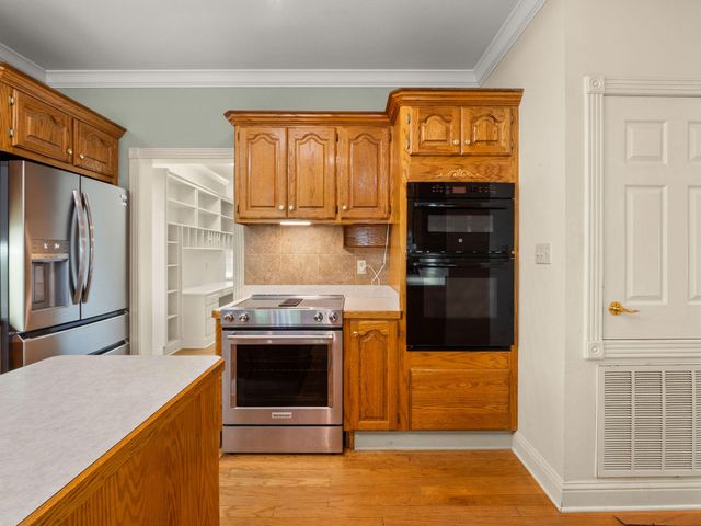427 Lyles Landing Rd., Leesville, LA 71446