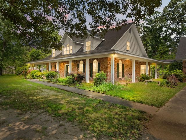 427 Lyles Landing Rd., Leesville, LA 71446