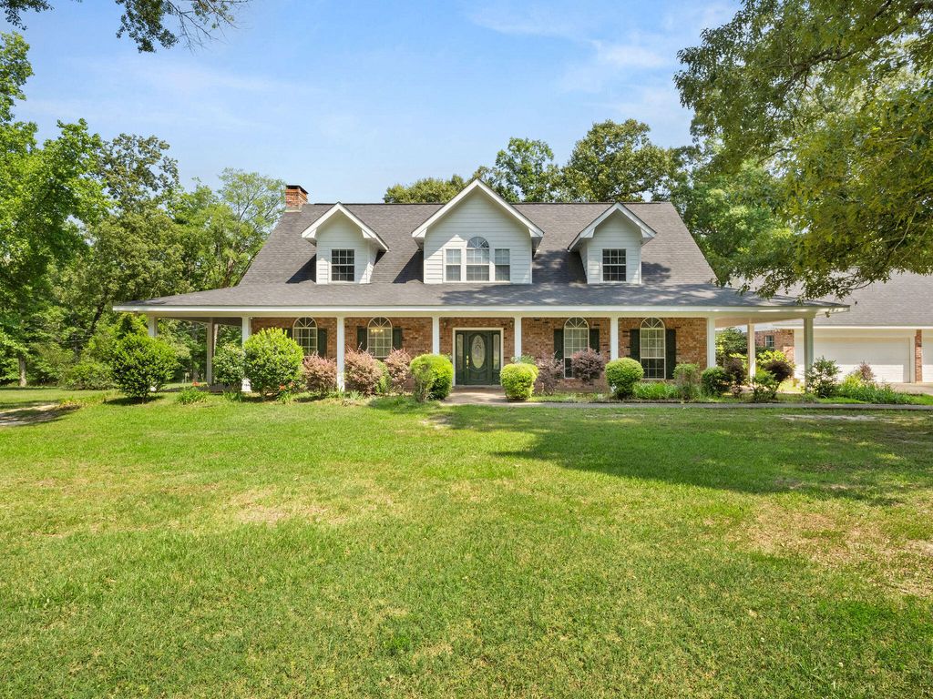 427 Lyles Landing Rd., Leesville, LA 71446