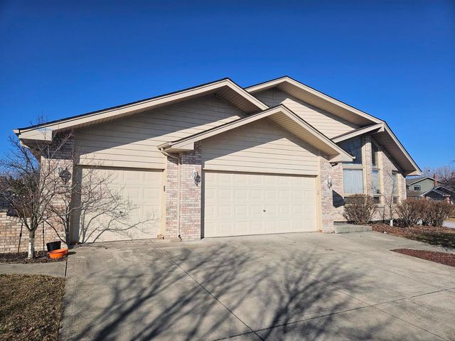 19518 Ridgemont Drive, Tinley Park, IL 60487