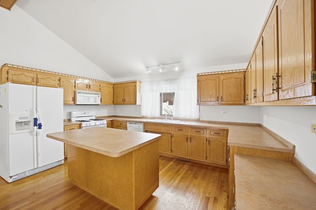 19518 Ridgemont Drive, Tinley Park, IL 60487