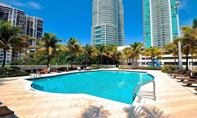 2101 Brickell Ave 1401, Miami, FL 33129
