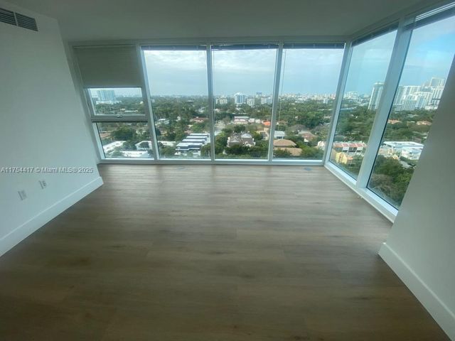 2101 Brickell Ave 1401, Miami, FL 33129