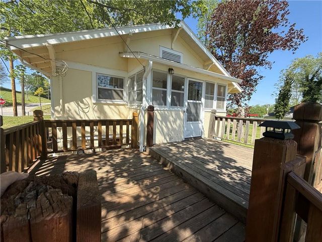 507 W Main Street, Richmond, MO 64085