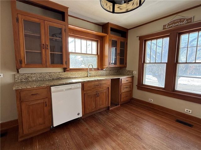 507 W Main Street, Richmond, MO 64085