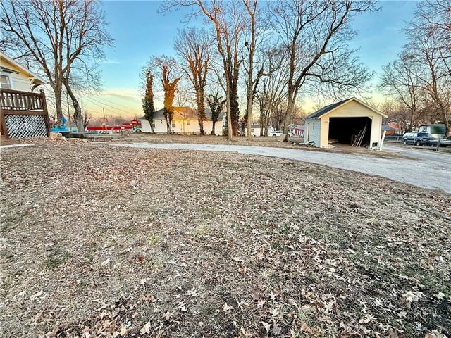 507 W Main Street, Richmond, MO 64085