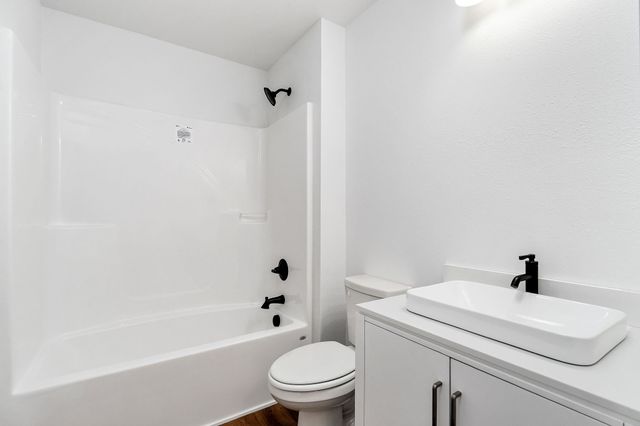 127 Sky View Meadow Dr, Crossville, TN 38555