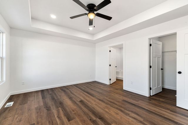 127 Sky View Meadow Dr, Crossville, TN 38555