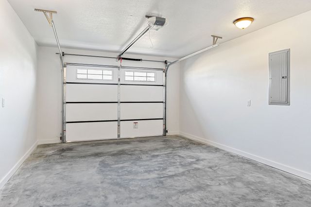 127 Sky View Meadow Dr, Crossville, TN 38555