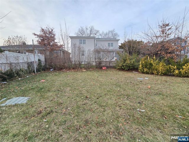 701 4th Street, Secaucus, NJ 07094