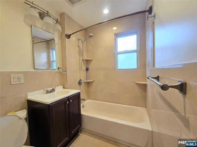 701 4th Street, Secaucus, NJ 07094