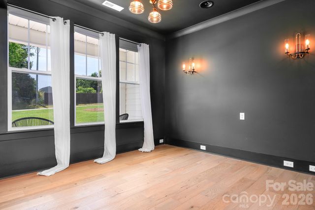 137 Streamside Estates Drive, Mooresville, NC 28117