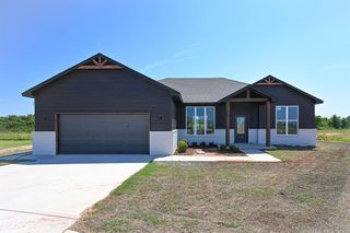 1232 E Stallion Lane, Mustang, OK 73064