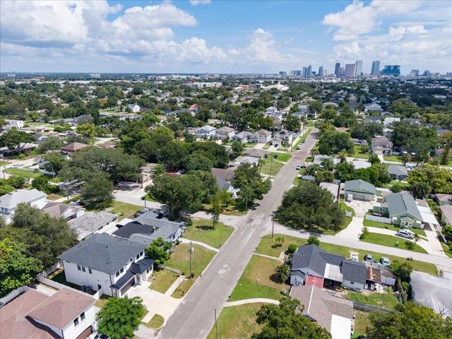 3011 W NORTH B STREET, Tampa, FL 33609