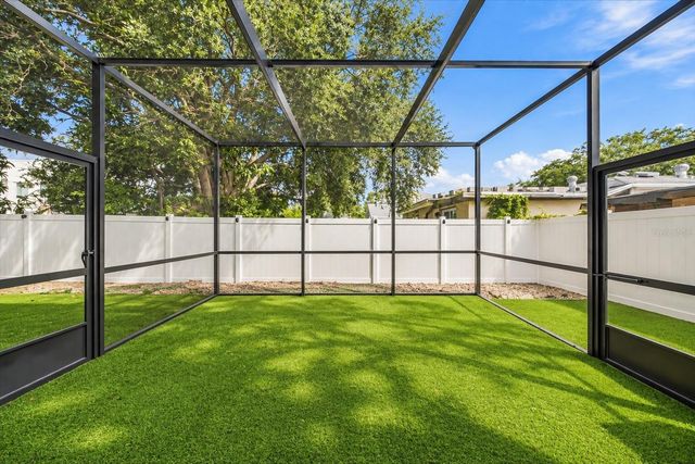 3011 W NORTH B STREET, Tampa, FL 33609