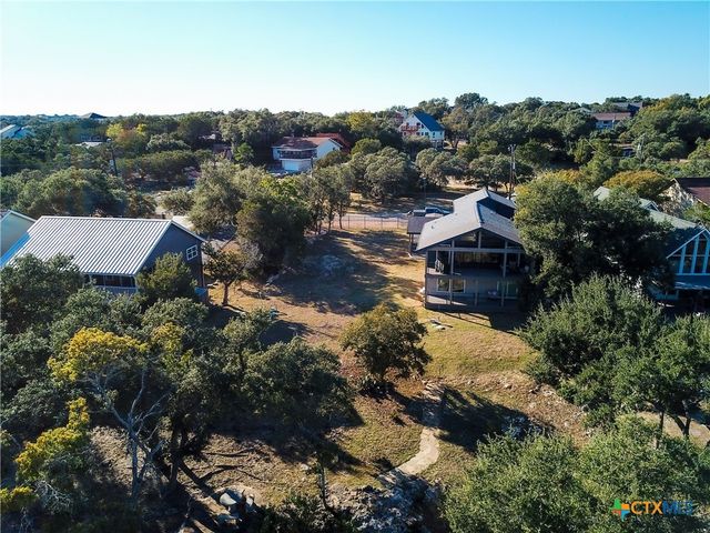 864 Lakebreeze Drive, Canyon Lake, TX 78133