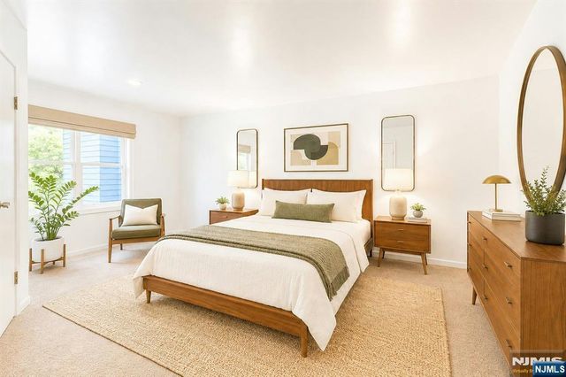 172 Grandview Lane, Mahwah, NJ 07430