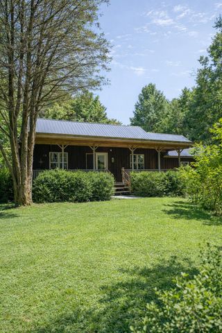 233 Taylor Lake Rd, Morrison, TN 37357